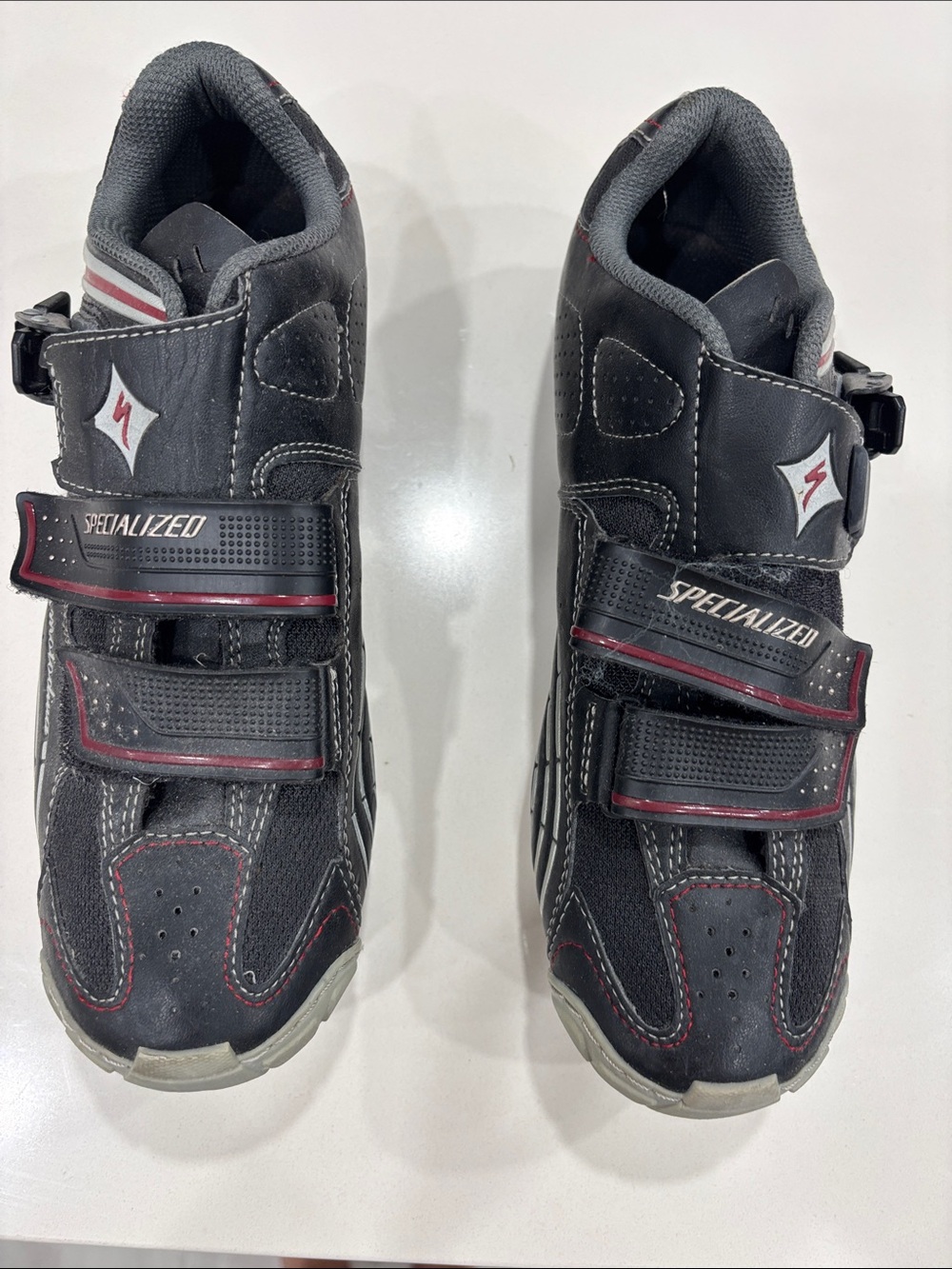 Women’s Clip In Bike Spin Shoes. Size 40